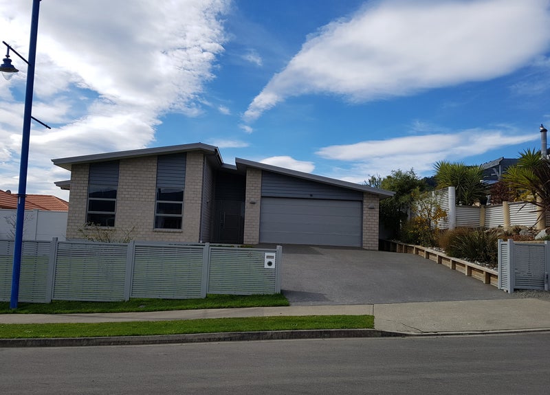 4 Nautique Place, Waikawa, Picton - Carousel 1