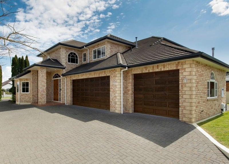 6 Kildonan Place, Bethlehem, Tauranga - Carousel 1