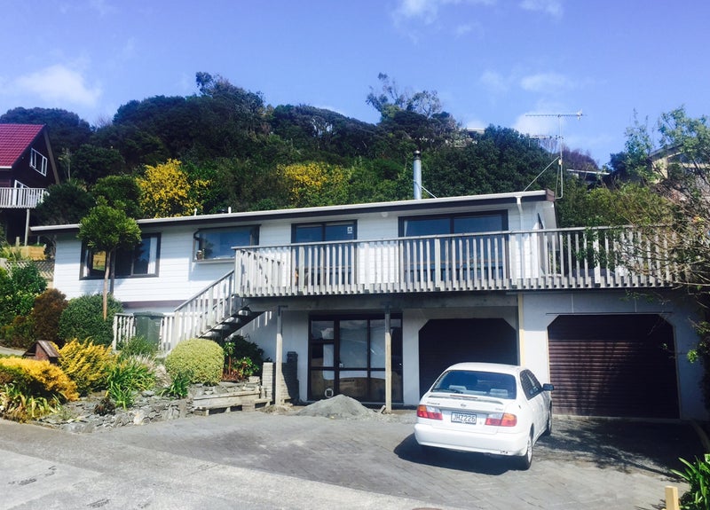 69 Ayton Drive, Whitby, Porirua - Carousel 1