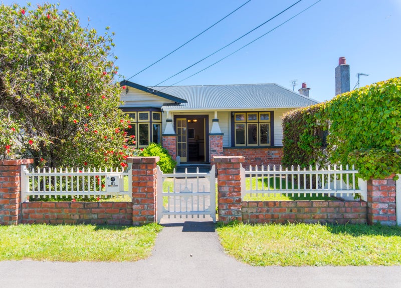 61 Kauri St, Miramar, Wellington - Carousel 1
