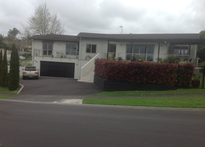 1 Harlech Glen, Bethlehem, Tauranga - Carousel 1