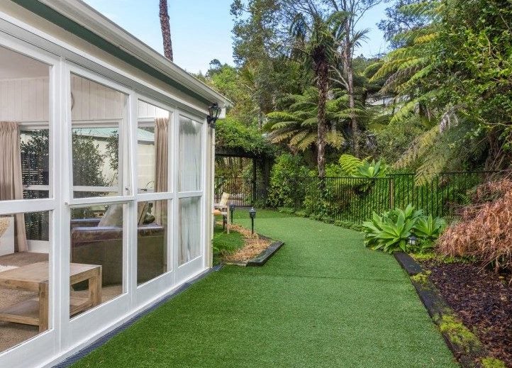 1001 Sandspit Road, Sandspit, Warkworth - Carousel 1