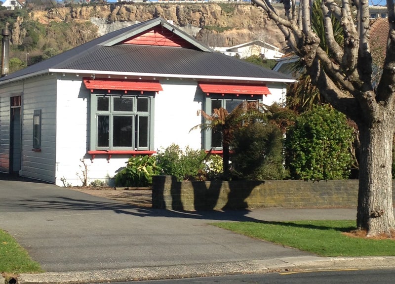 202 Surrey Street, Saint Clair, Dunedin - Carousel 1