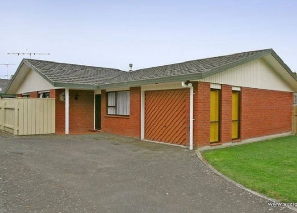 1/81 Pohutukawa Street, Woburn, LOWER HUTT - Carousel 1