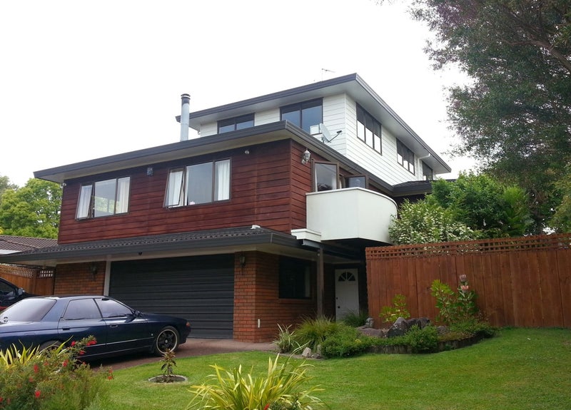 4B Woodfern Crescent, Titirangi, Auckland - Carousel 1