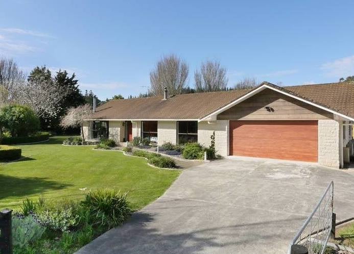 81 Moonshine Valley Road, Aokautere, Palmerston North - Carousel 1