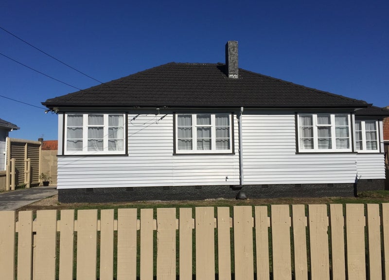 12 Parkinson Avenue, Wesley, Auckland - Carousel 1