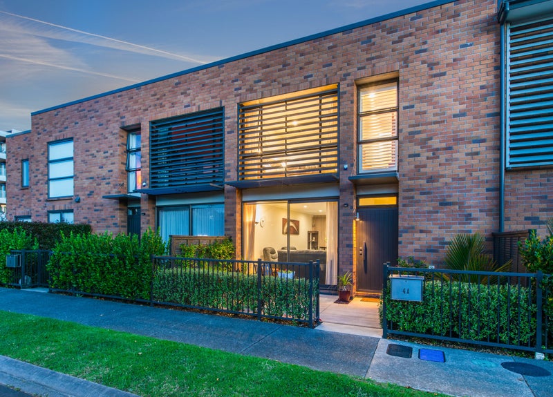 4A Wynne Gray Avenue, Stonefields, Auckland - Carousel 1