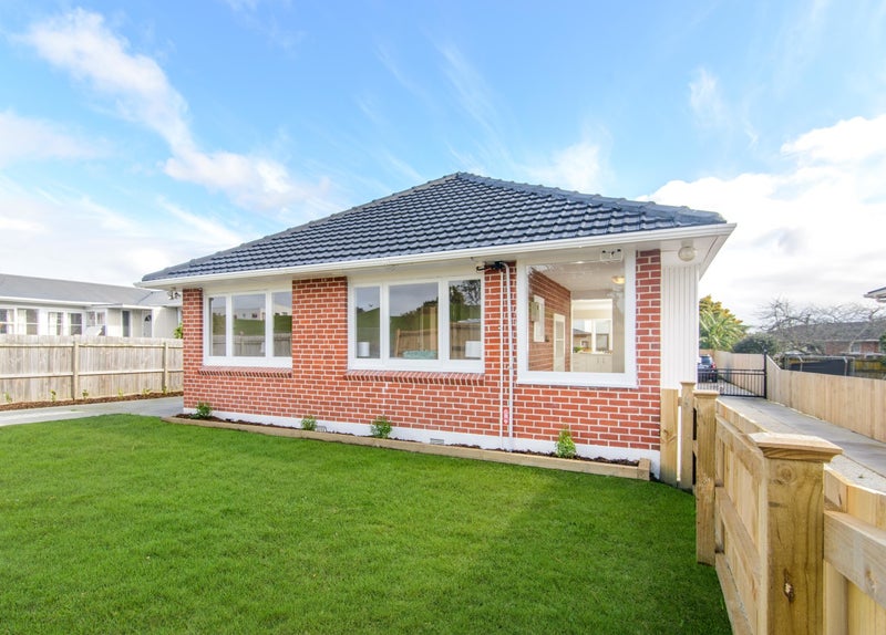 38 ARCHIBALD Road, Kelson, Auckland - Carousel 1
