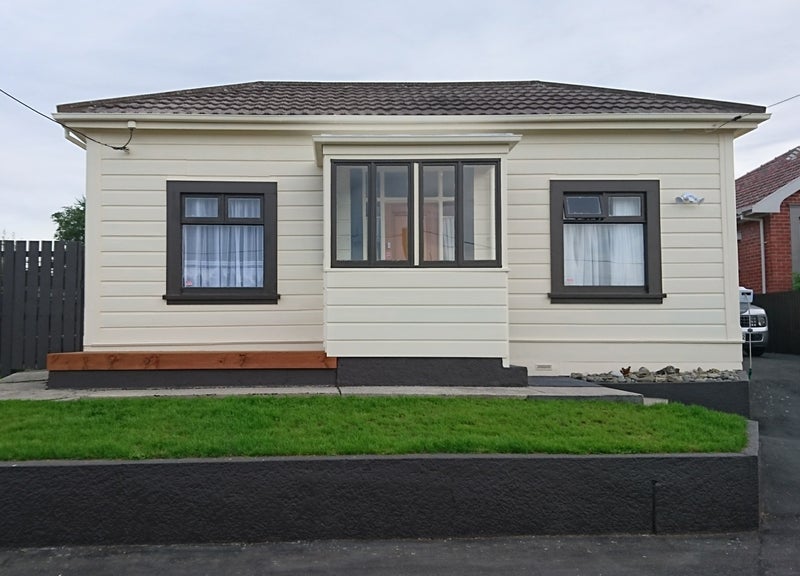 38 Stanley Street, Kenmure, Dunedin - Carousel 1