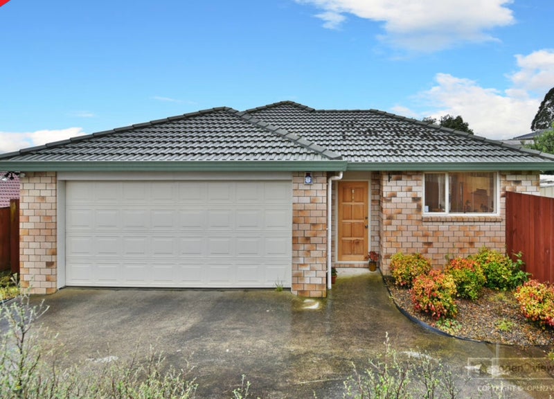 39 Castlefinn Drive, Weymouth, Auckland - Carousel 1
