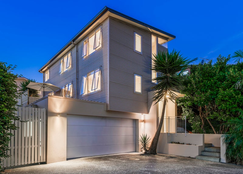 12A Apirana Avenue, Glen Innes, Auckland - Carousel 1