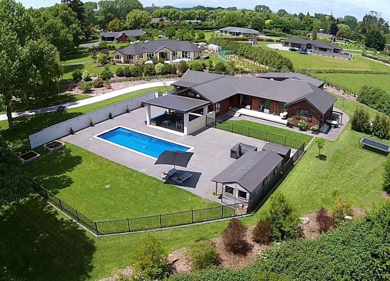 12 Tanaka Drive, Tamahere - Carousel 1