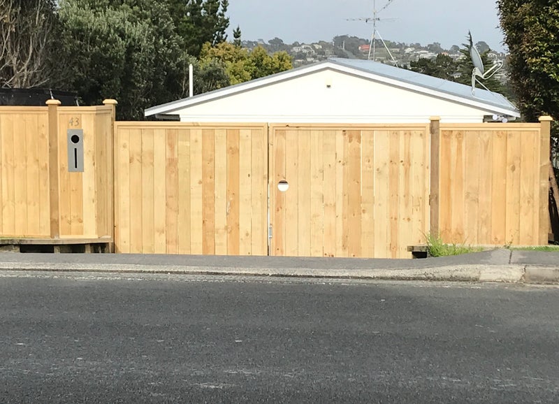 43 SHAKESPEAR RD, Army Bay, Whangaparaoa - Carousel 1