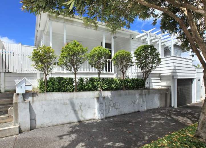 2 Chamberlain Street, Grey Lynn, Auckland - Carousel 1