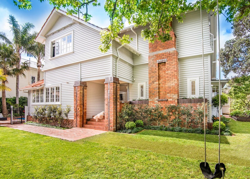 1 Macky Avenue, Devonport, Auckland - Carousel 1
