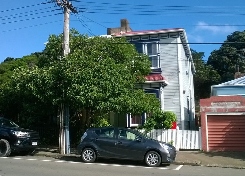 36 Roy Street, Newtown, Wellington - Carousel 1