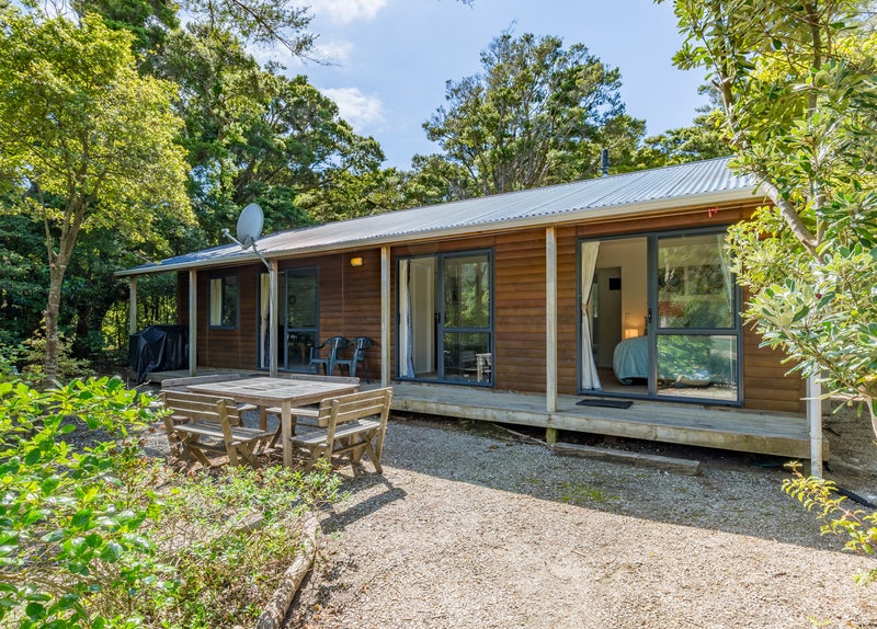 64 Totara Avenue, Collingwood - Carousel 1