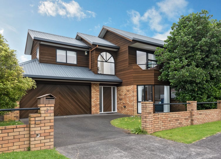 1/11 Eastern Beach Road, Eastern Beach, Auckland - Carousel 1