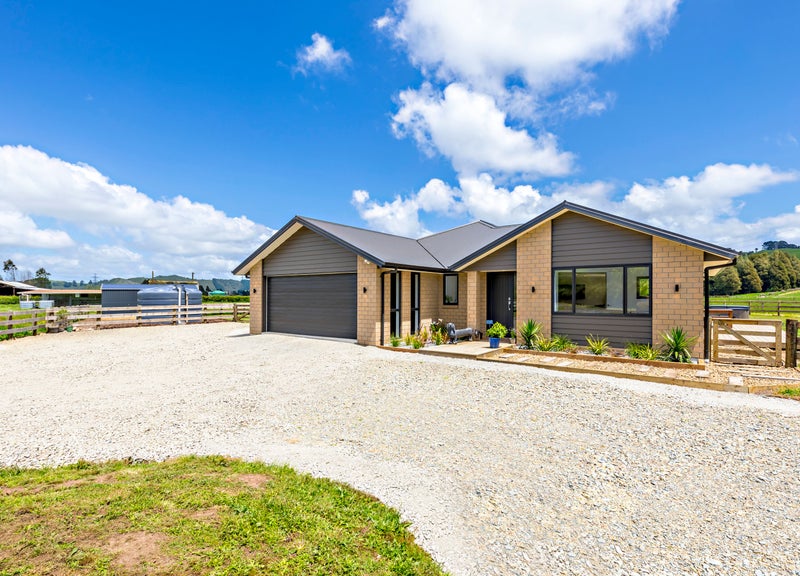 412 Paparimu Road, Papakura - Carousel 1