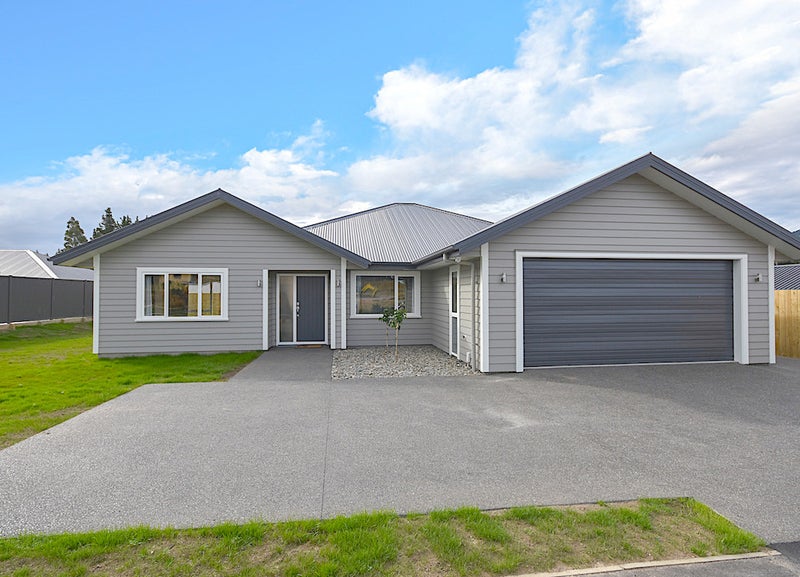 85 Grandvista Drive, Green Island, Dunedin - Carousel 1