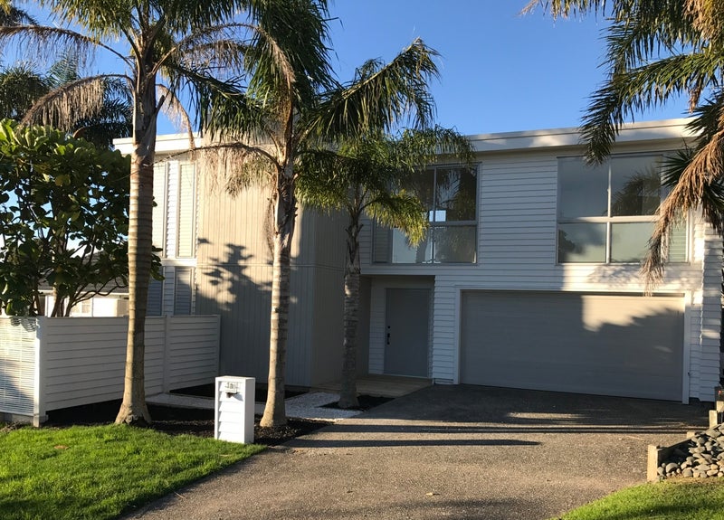 1A Sandy Bay Road, Bayswater, Auckland - Carousel 1