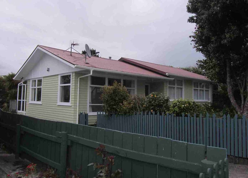 421 Warspite Avenue, Ascot Park, Porirua - Carousel 1