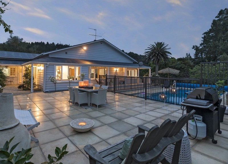 92 Brownhill Road, Manurewa - Carousel 1