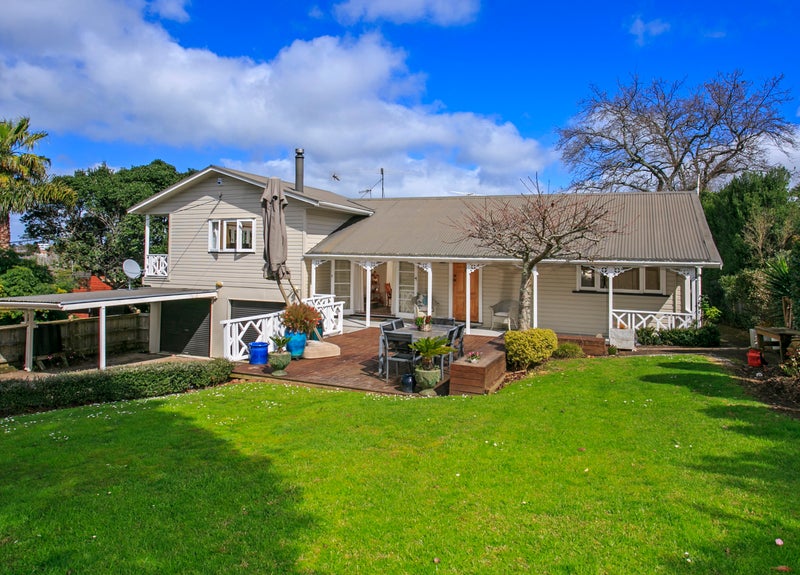 1/23 Wolsley Avenue, Milford, Auckland - Carousel 1