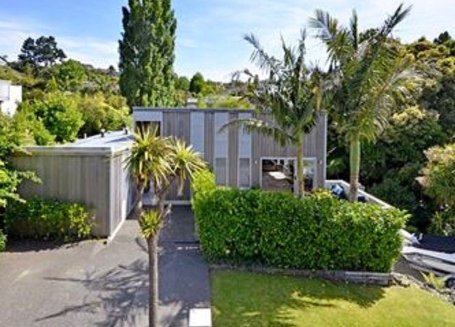 20 Garmons Way, Castor Bay, Auckland - Carousel 1