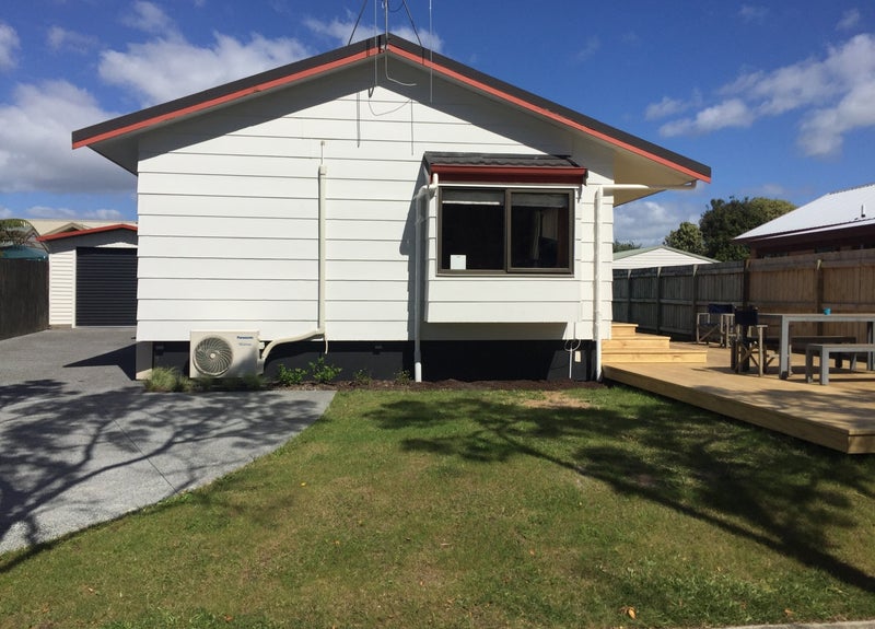 1 Ensign Place, Flagstaff, Hamilton - Carousel 1