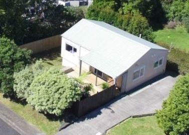 2/50 Monarch Avenue, Hillcrest, Auckland - Carousel 1