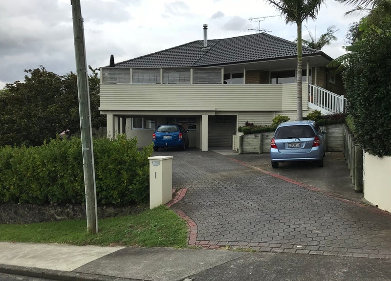 1 Kerry Dell, Cockle Bay, Auckland - Carousel 1