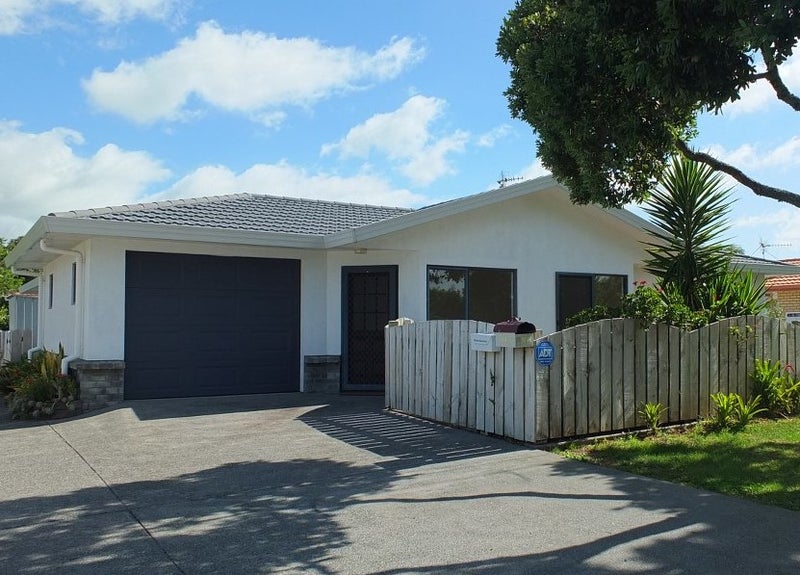 1/5 Raumati Crescent, Onerahi, Whangarei - Carousel 1