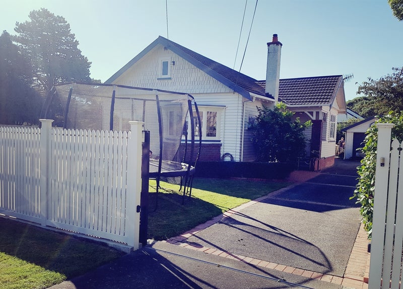 34 Allen Street, Boulcott, Lower Hutt - Carousel 1