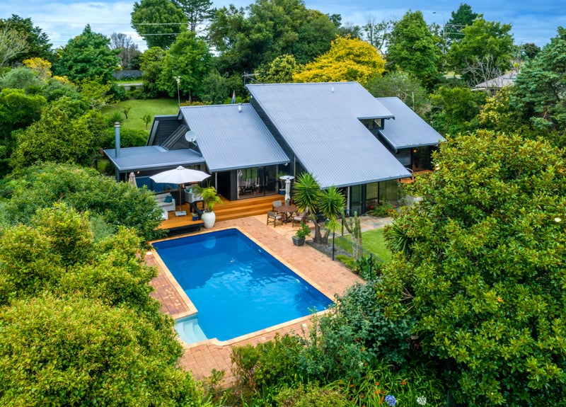 247 Upper Harbour Drive, Greenhithe, Auckland - Carousel 1
