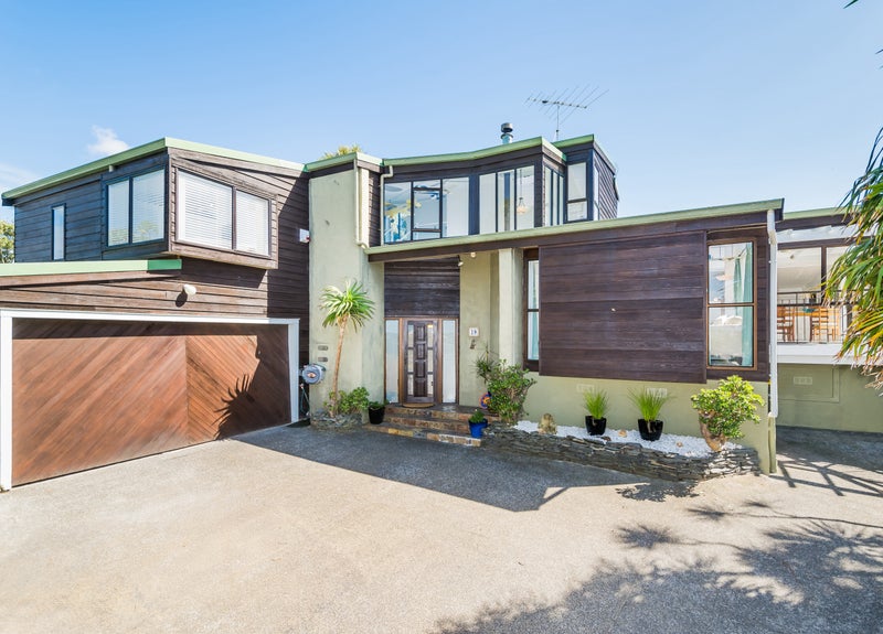 19 HYTHE TERRACE, Marangi Bay, Auckland - Carousel 1