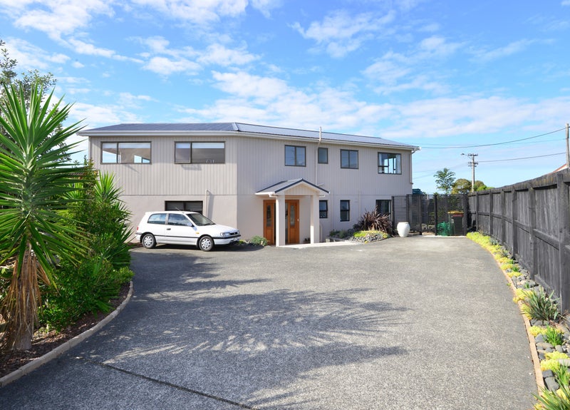 820 Whangaparaoa Road, Manly, Whangaparaoa - Carousel 1