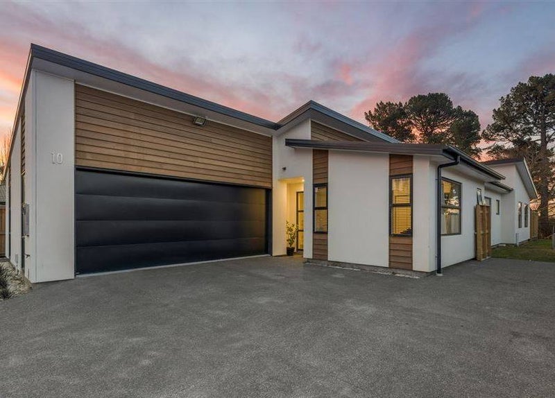 10 Kieran Grove, Aidanfield, Christchurch - Carousel 1