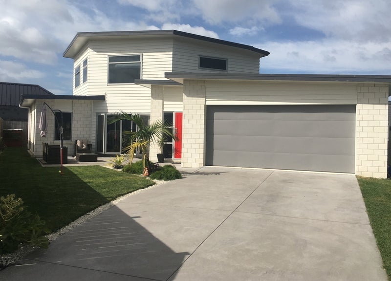52 Featherstone Drive, Flagstaff, Hamilton - Carousel 1