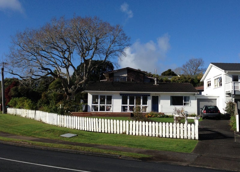 0 , Campbells Bay - Carousel 1