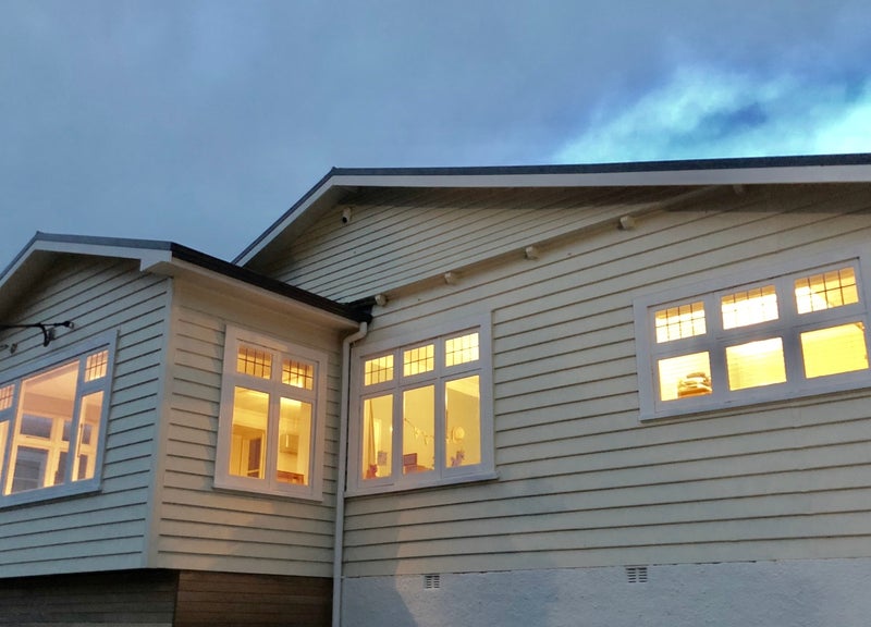 20 Delhi Crescent, Khandallah, Wellington - Carousel 1