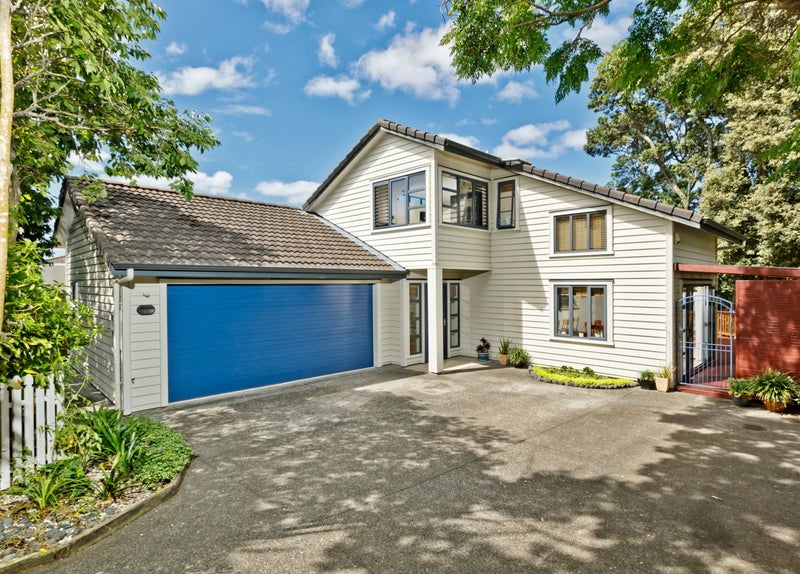 2/290 East Coast Road, Forrest Hill, Auckland - Carousel 1