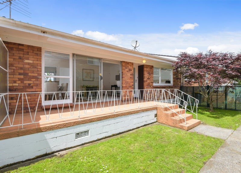4/41 Tawhiri Road, One Tree Hill, Auckland - Carousel 1