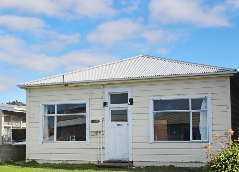 4 Hyde Street, North Dunedin, Dunedin - Carousel 1