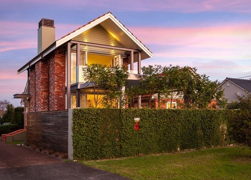 4 Eversleigh Road, Belmont, Auckland - Carousel 1