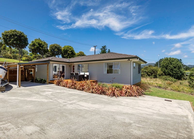 2 Township Road, Waitakere, Auckland - Carousel 1