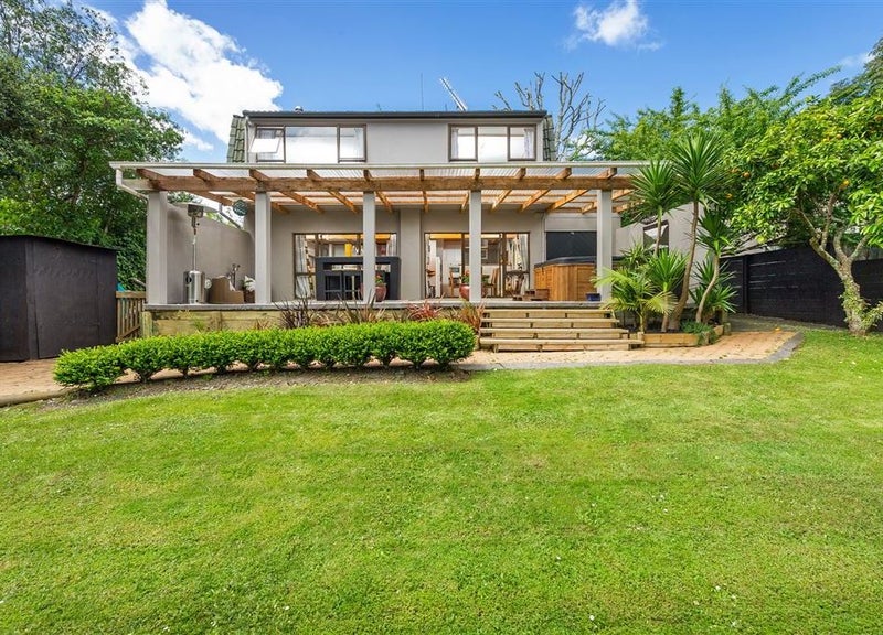 2/54 Pupuke Road, Hillcrest, Auckland - Carousel 1