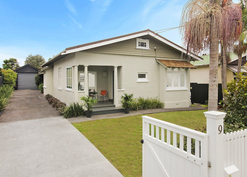 9 Truro Road, Sandringham, Auckland - Carousel 1