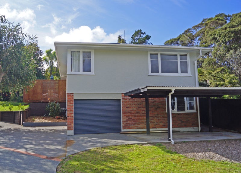 518A West Coast Road, Oratia, Auckland - Carousel 1